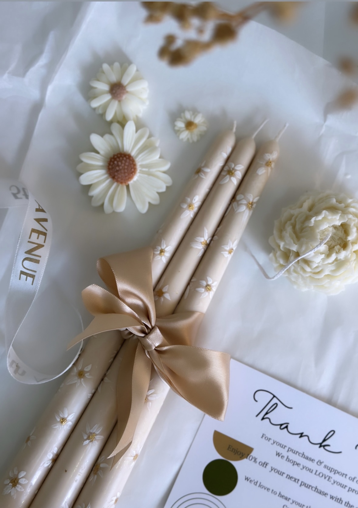 3 PCS DAISY TAPER CANDLES 