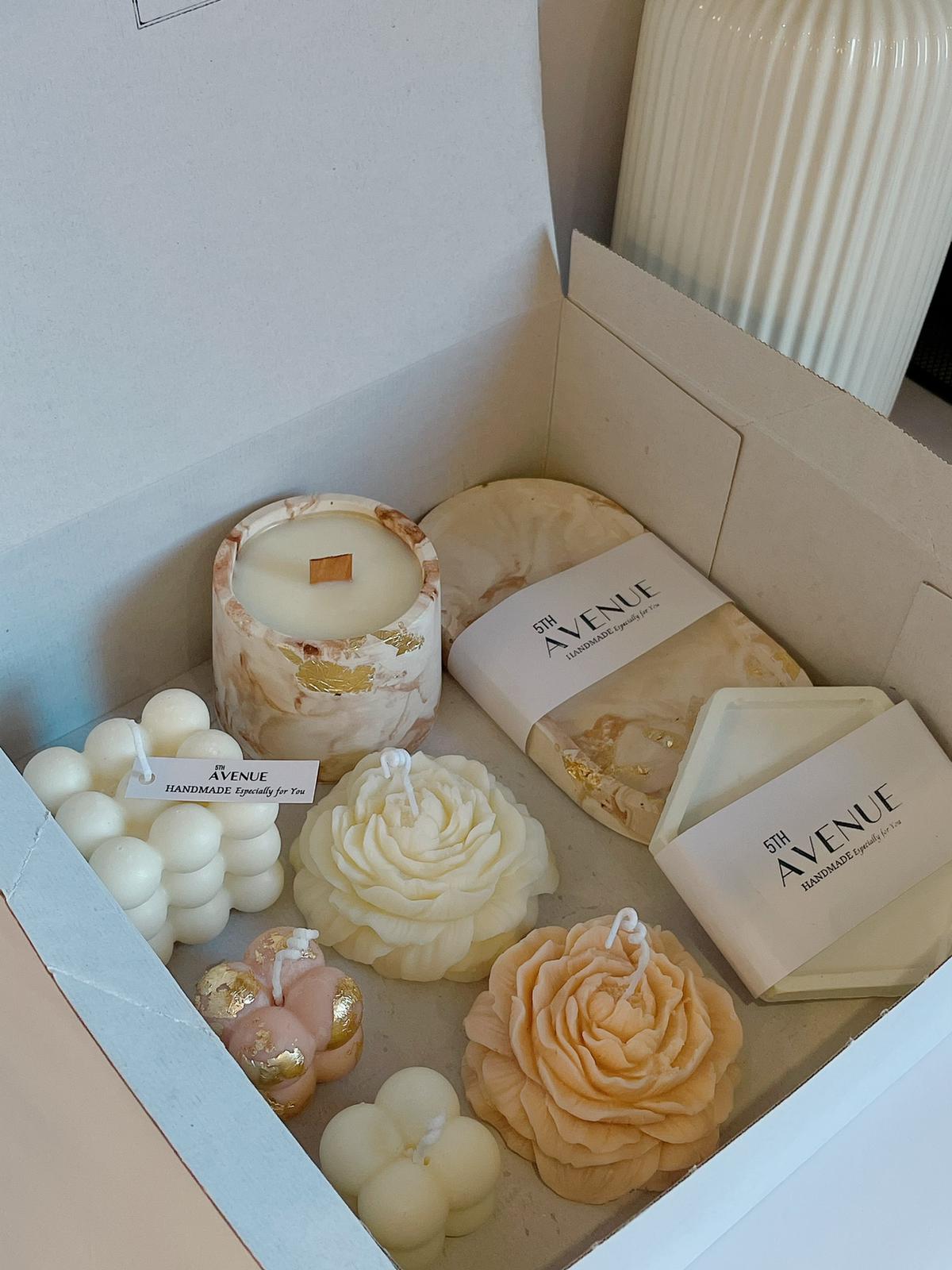 Classic beige & white collection