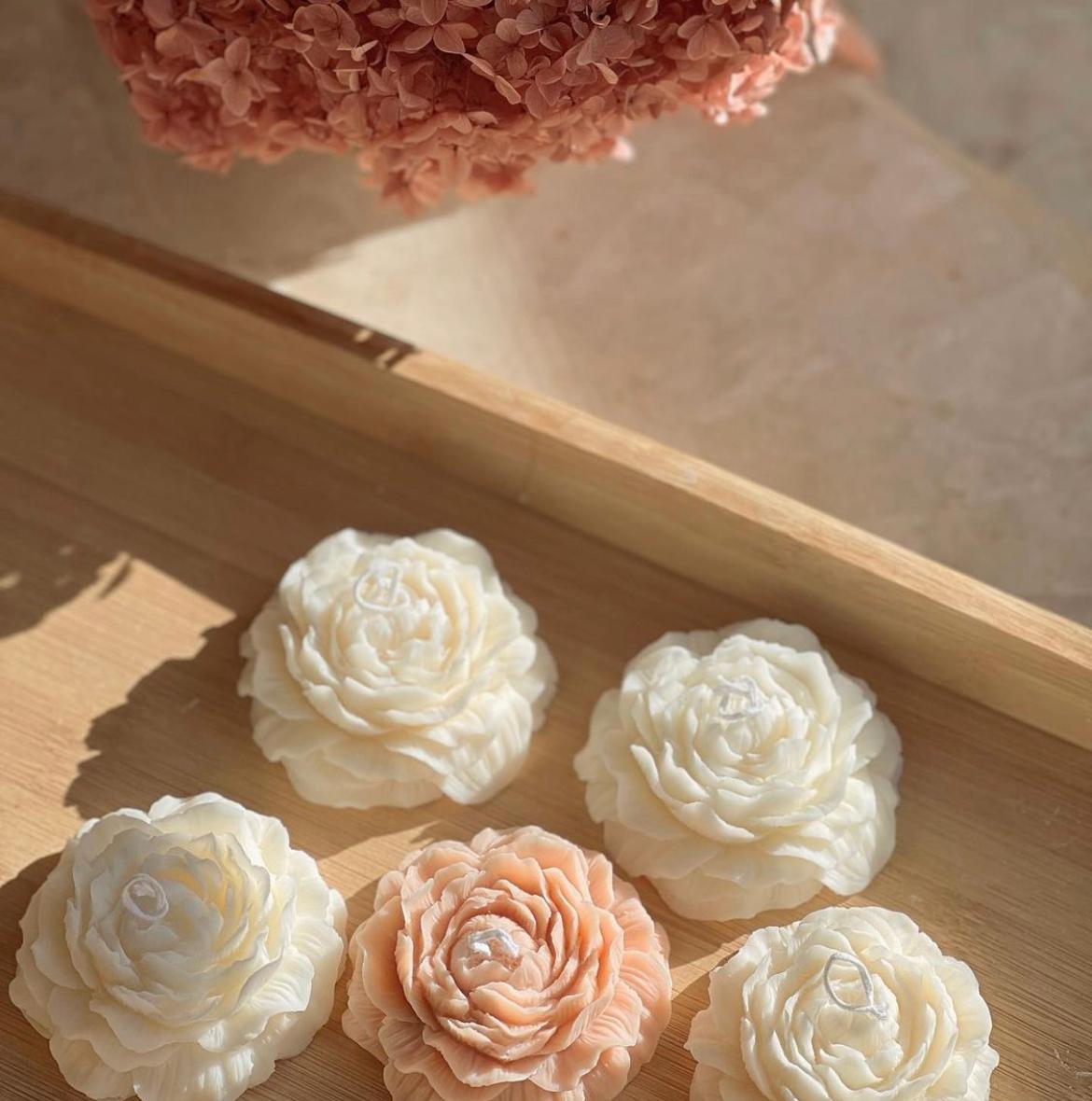Peony flower candle