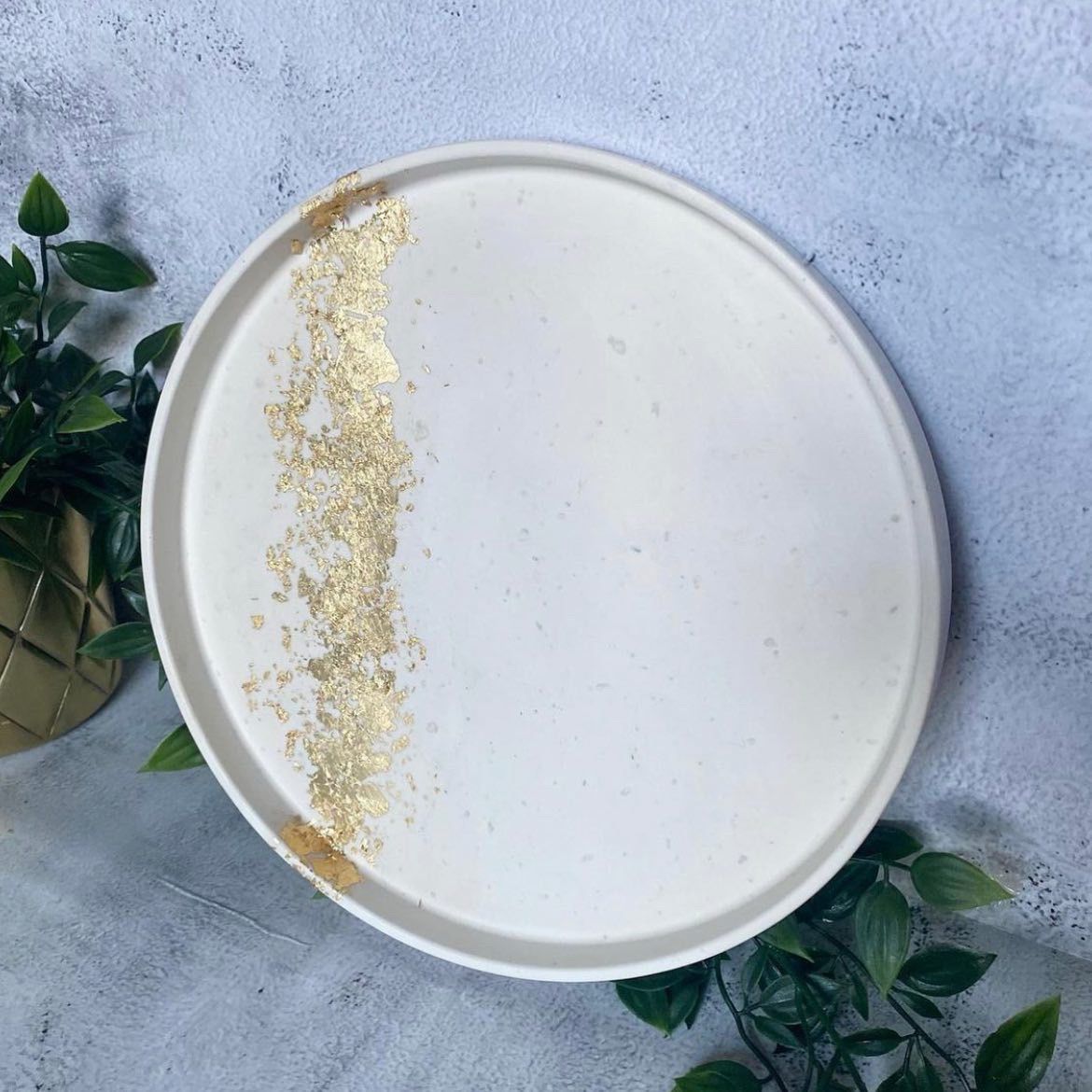 LARGE ROUND STONE TRAY
