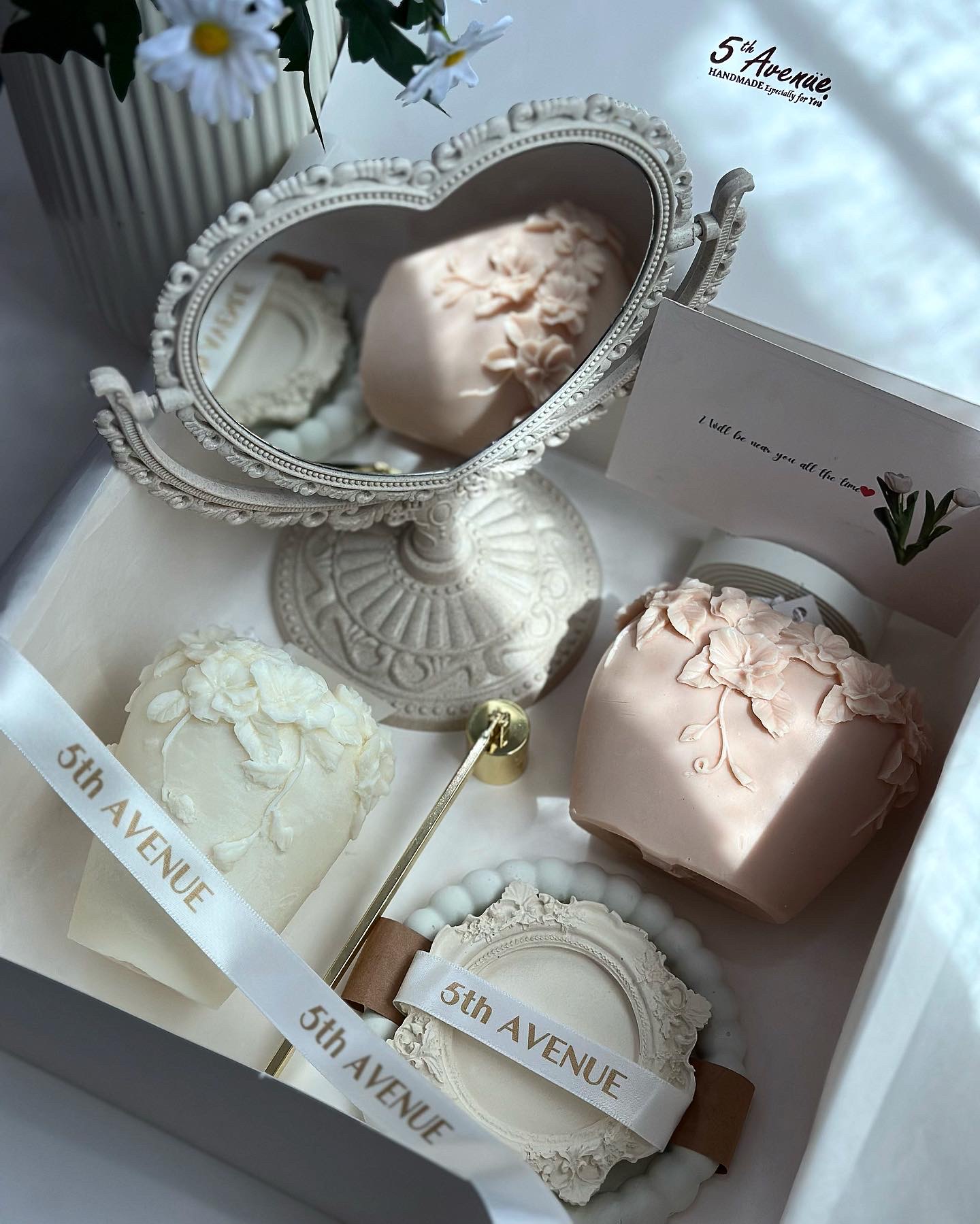 Vintage floral gift box