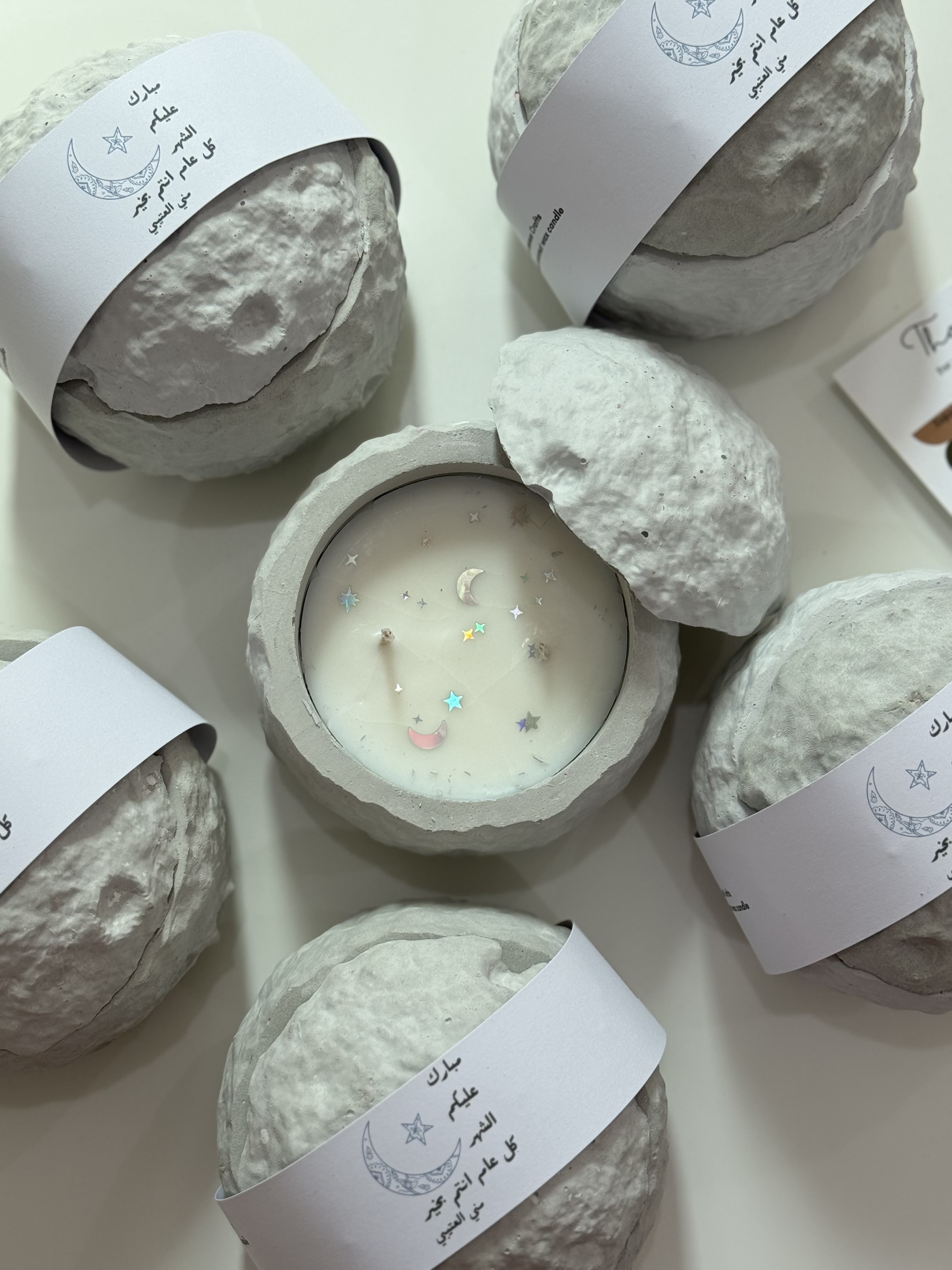 Moon candle 