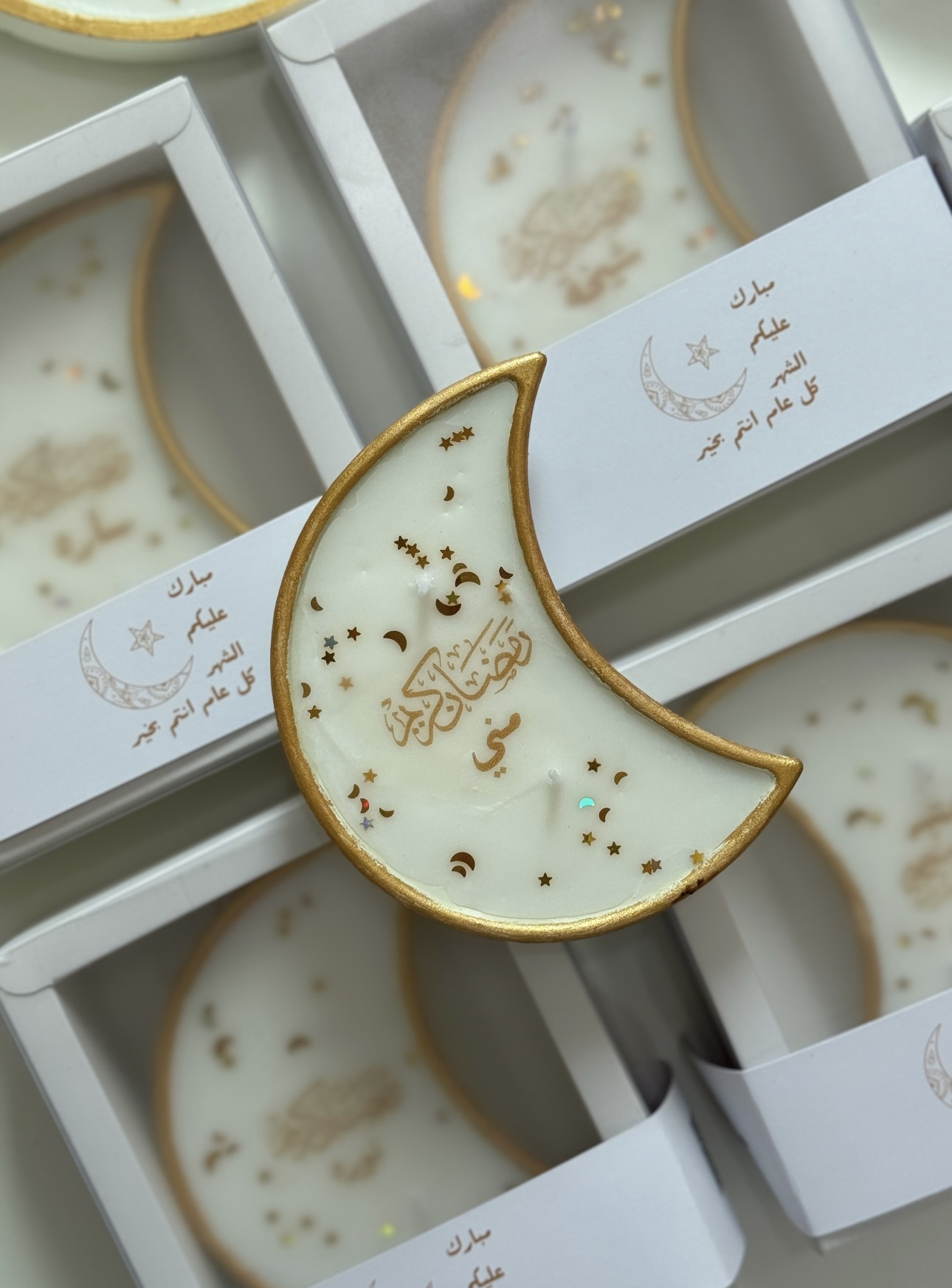Half moon candle 