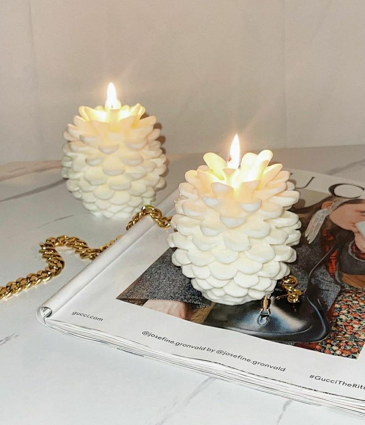 MINI PINE CONE CANDLE