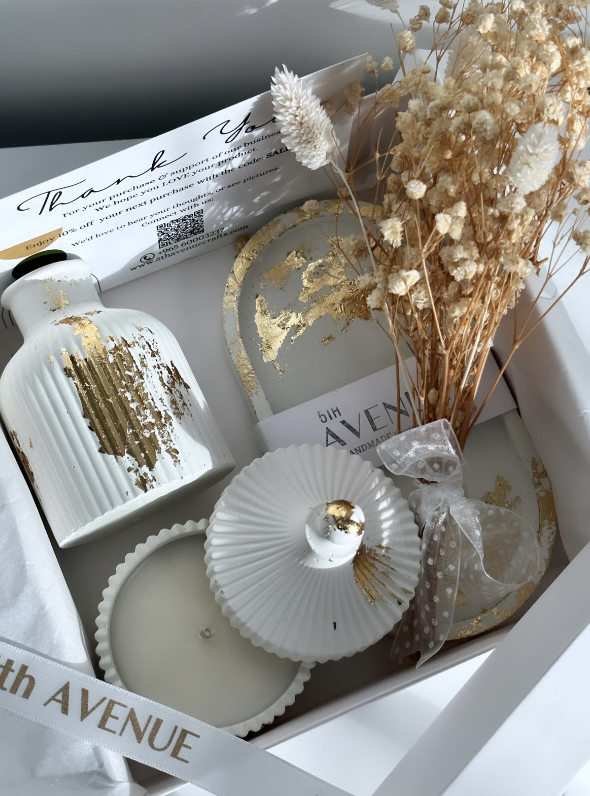 VINTAGE CANDLE & DECOR