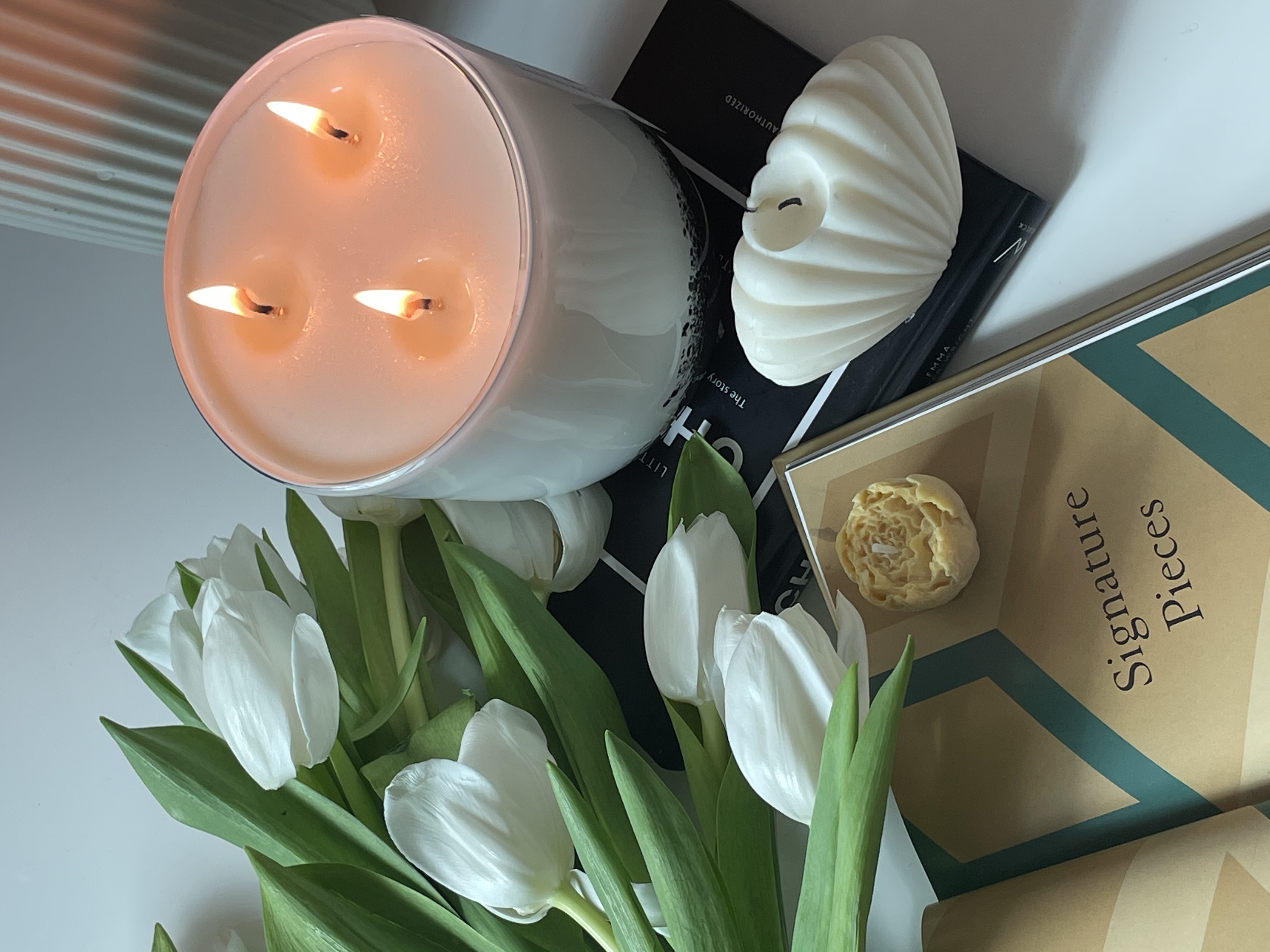 SIGNATURE CENTERPIECE CANDLE