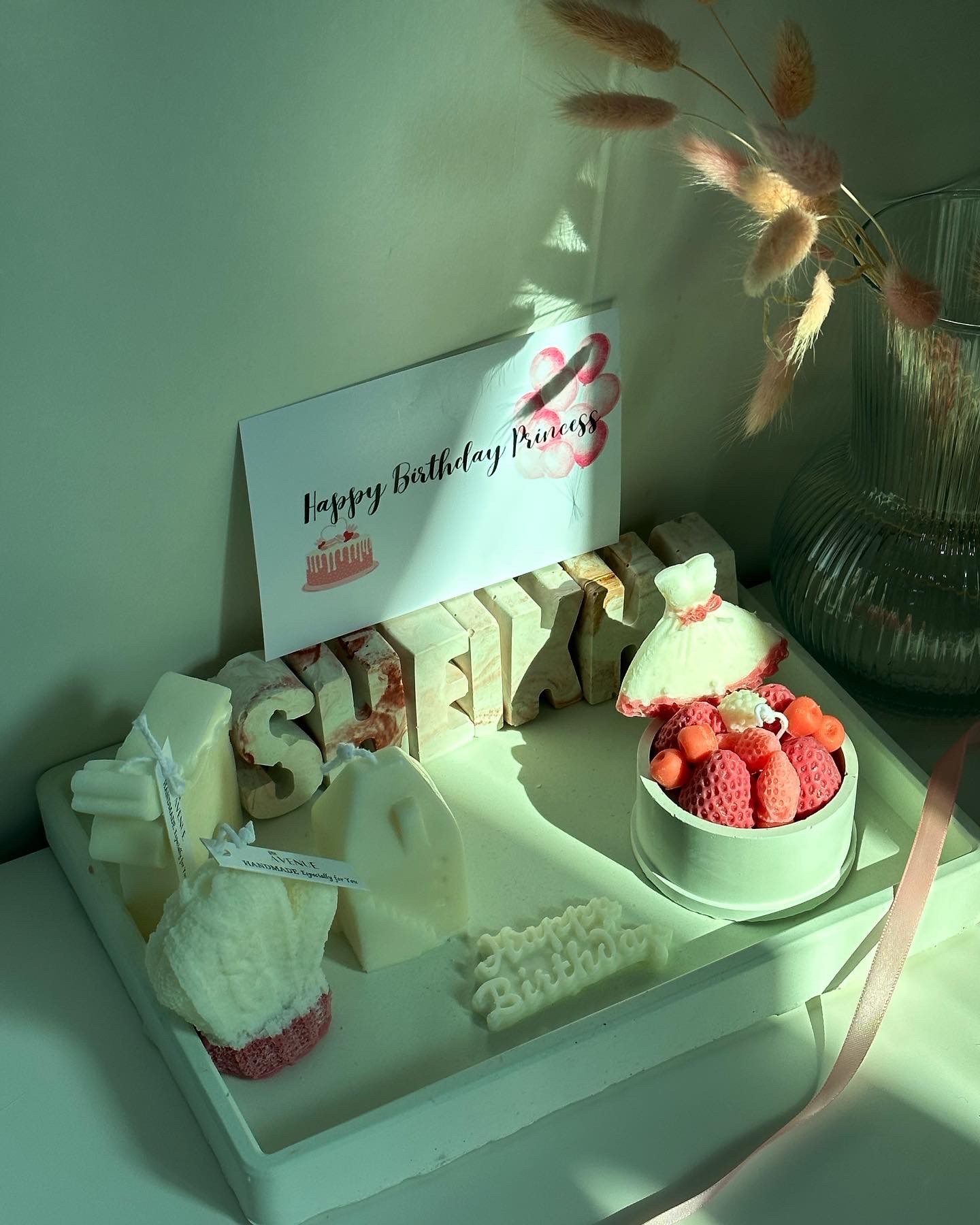 MAMA’S GIFT BOX
